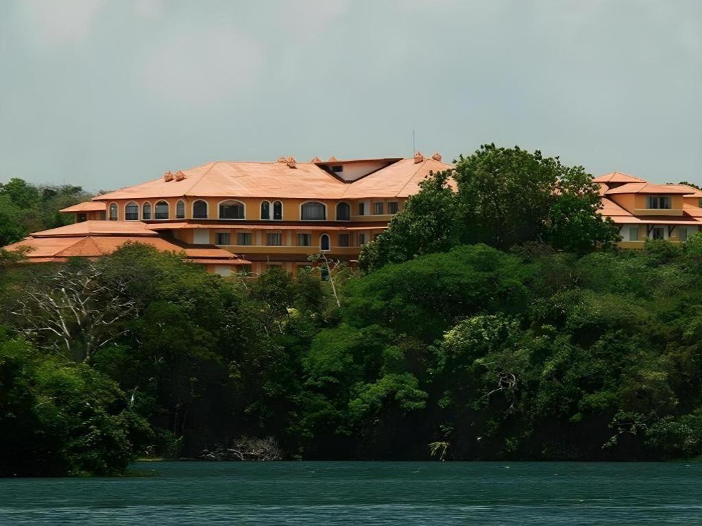 Hotel Melia Panama Canal Colon Exterior photo